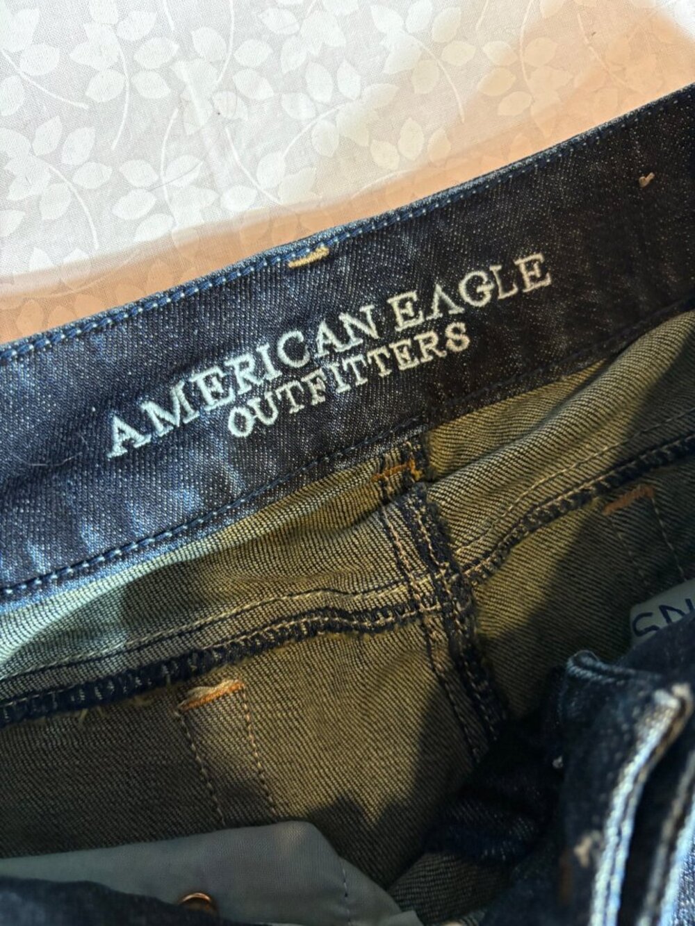 : American Eagle Artist Low Rise Stretch Flared Jeans Size 0 Regular Dark Wash